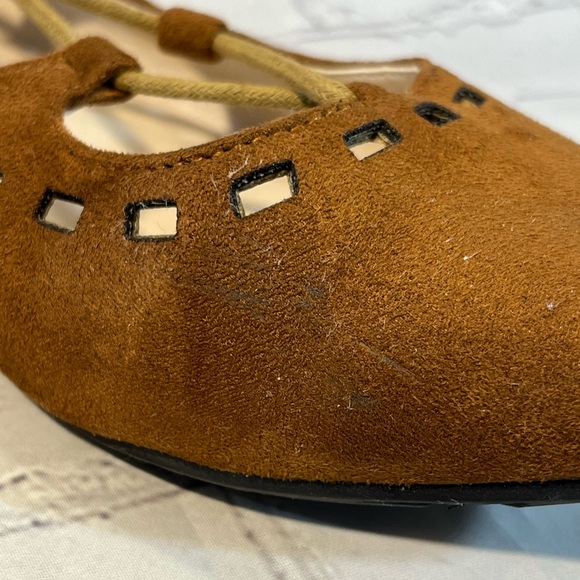 SOLE DIVA Ballet Flats Pointy Toe Ankle Strap Lace Up Cognac-9 - Picture 4 of 6